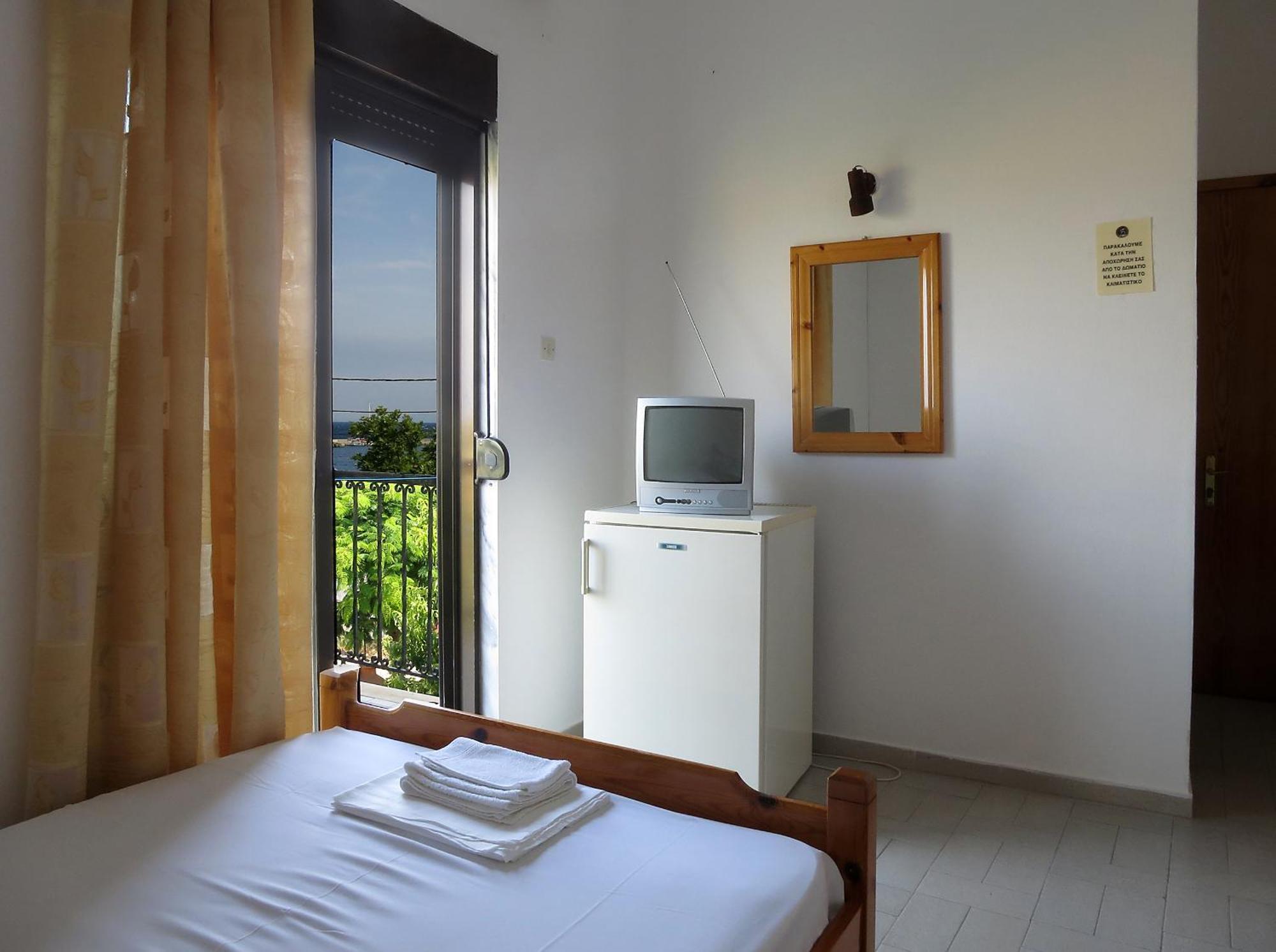Thanasis Matsas Rooms Kamariotissa Ngoại thất bức ảnh